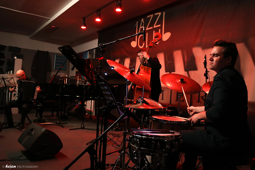 JazzClub - Piotr Kalicki Trio