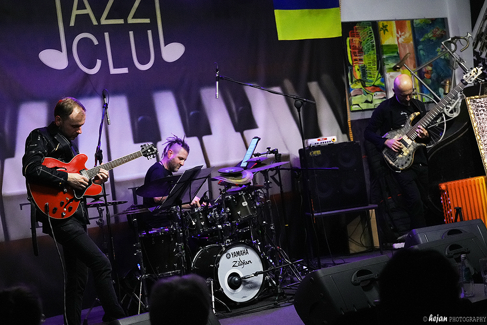 JazzClub - Andrzej Święs Trio